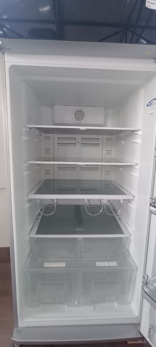 Холодильник Blomberg