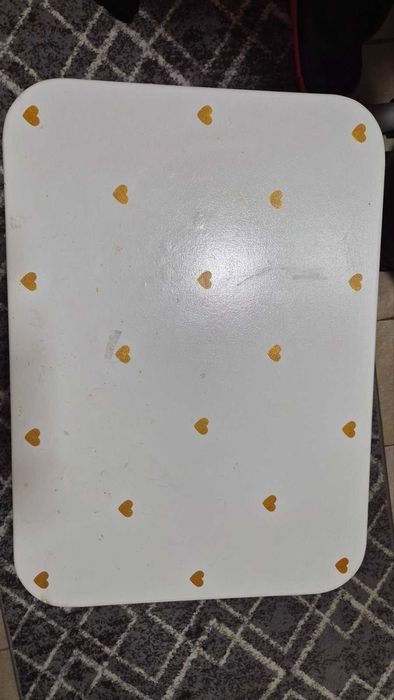 Продам стіл дитячий з стільчиком