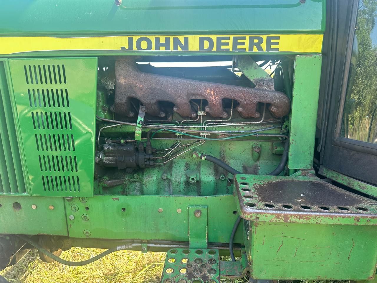 Трактор John Deere 3640