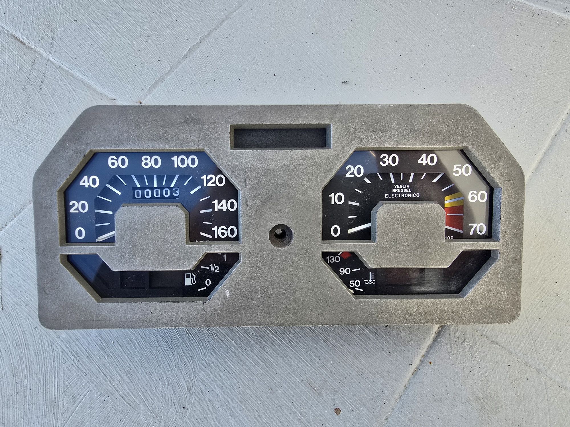 Quadrante Fiat 127 com conta rotações