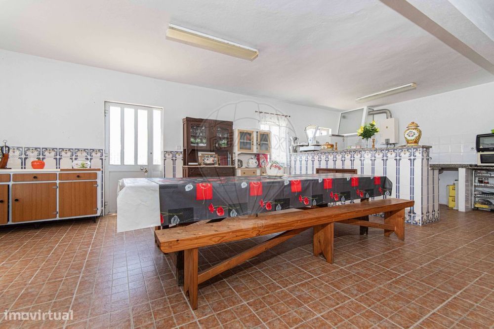 Moradia T4 para venda