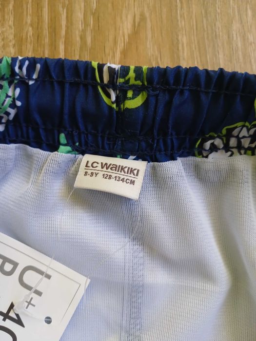 Продам нові шорти для купання