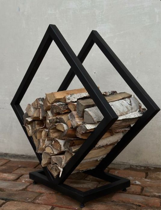 Stojaki na drewno kominkowe na wymiar – solidna stal, elegancki wygląd