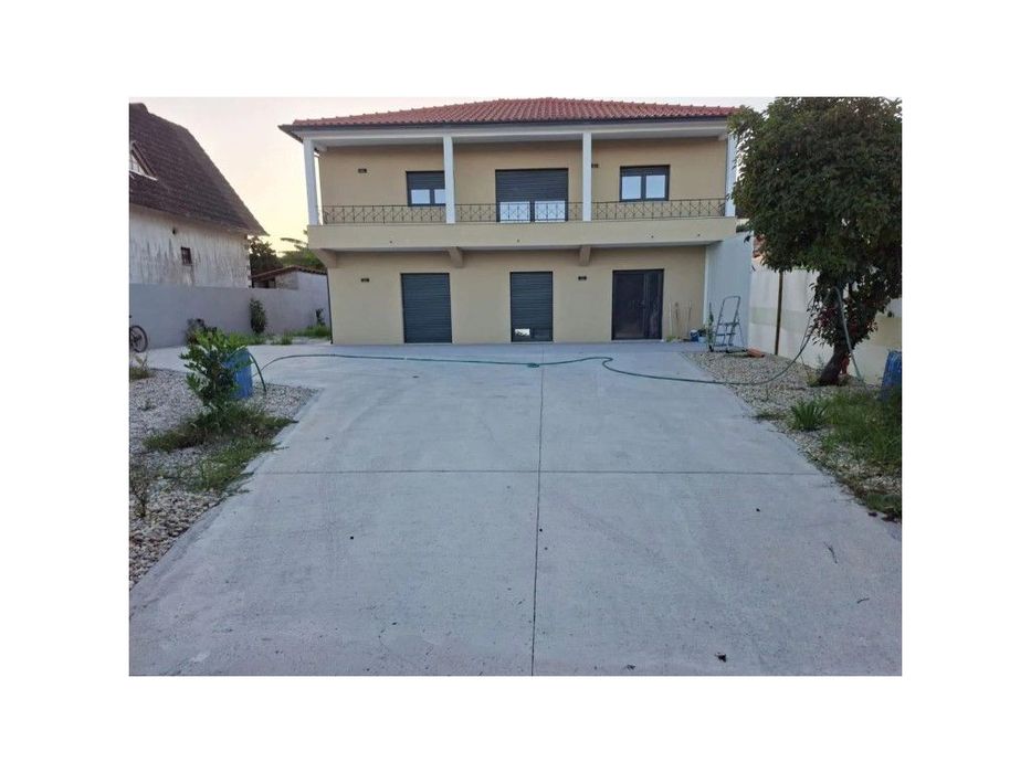 Andar moradia T2 para arrendar em Balugães - Barcelos