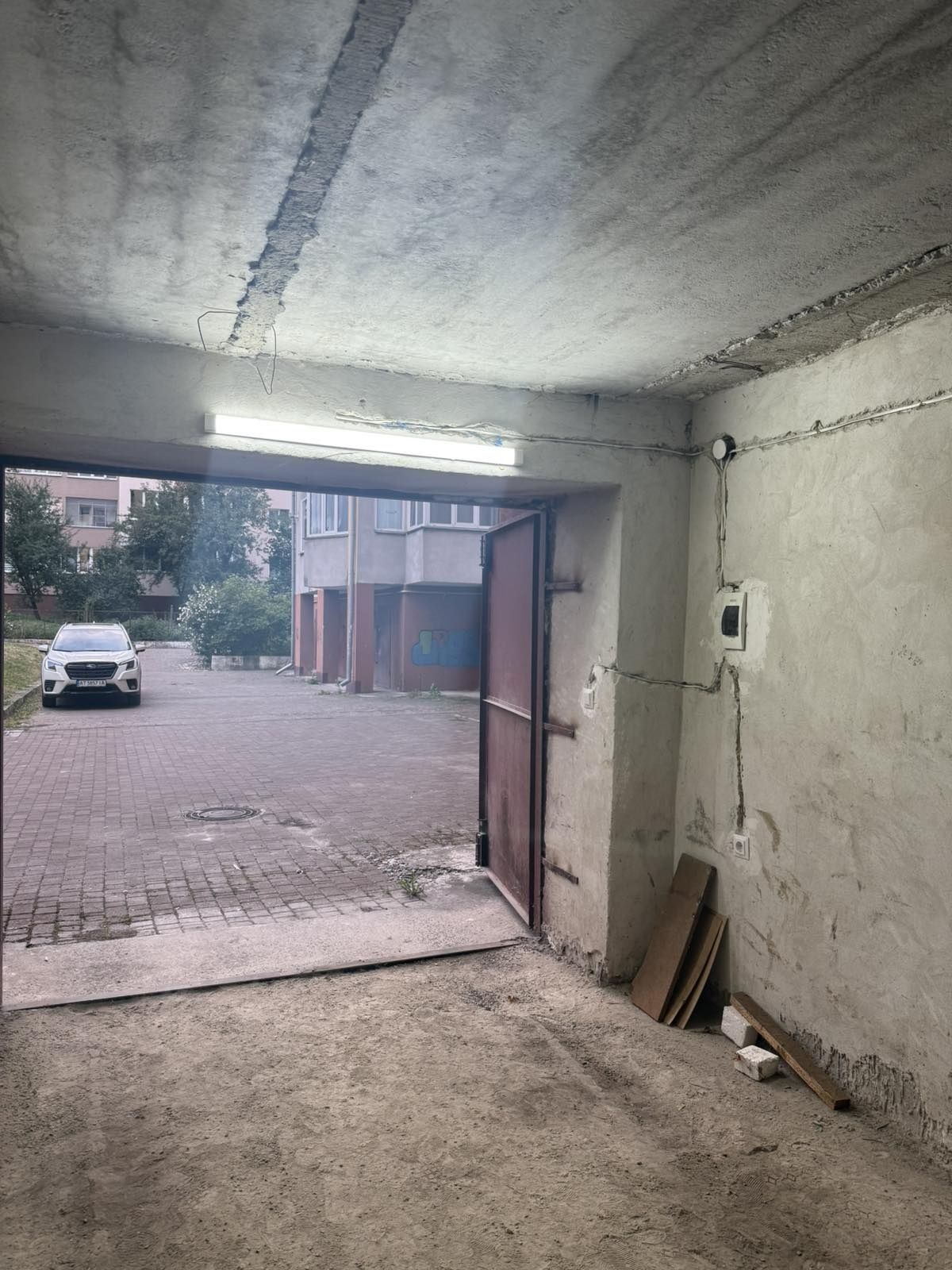 Продається гараж вул. Івасюка
