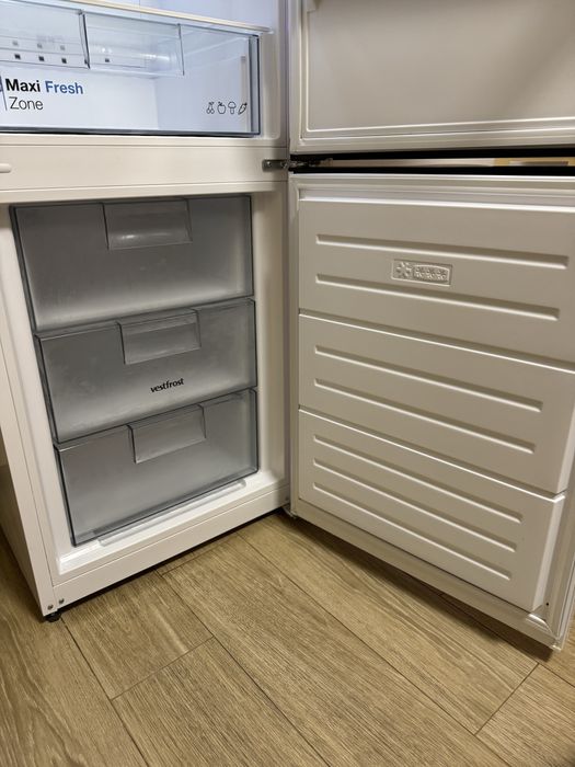 Холодильник Vestfrost CW286WB