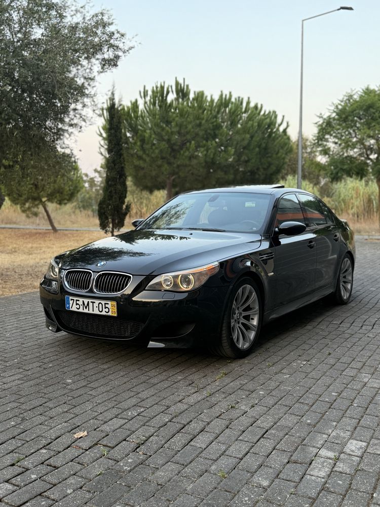 Bmw m5 e60.