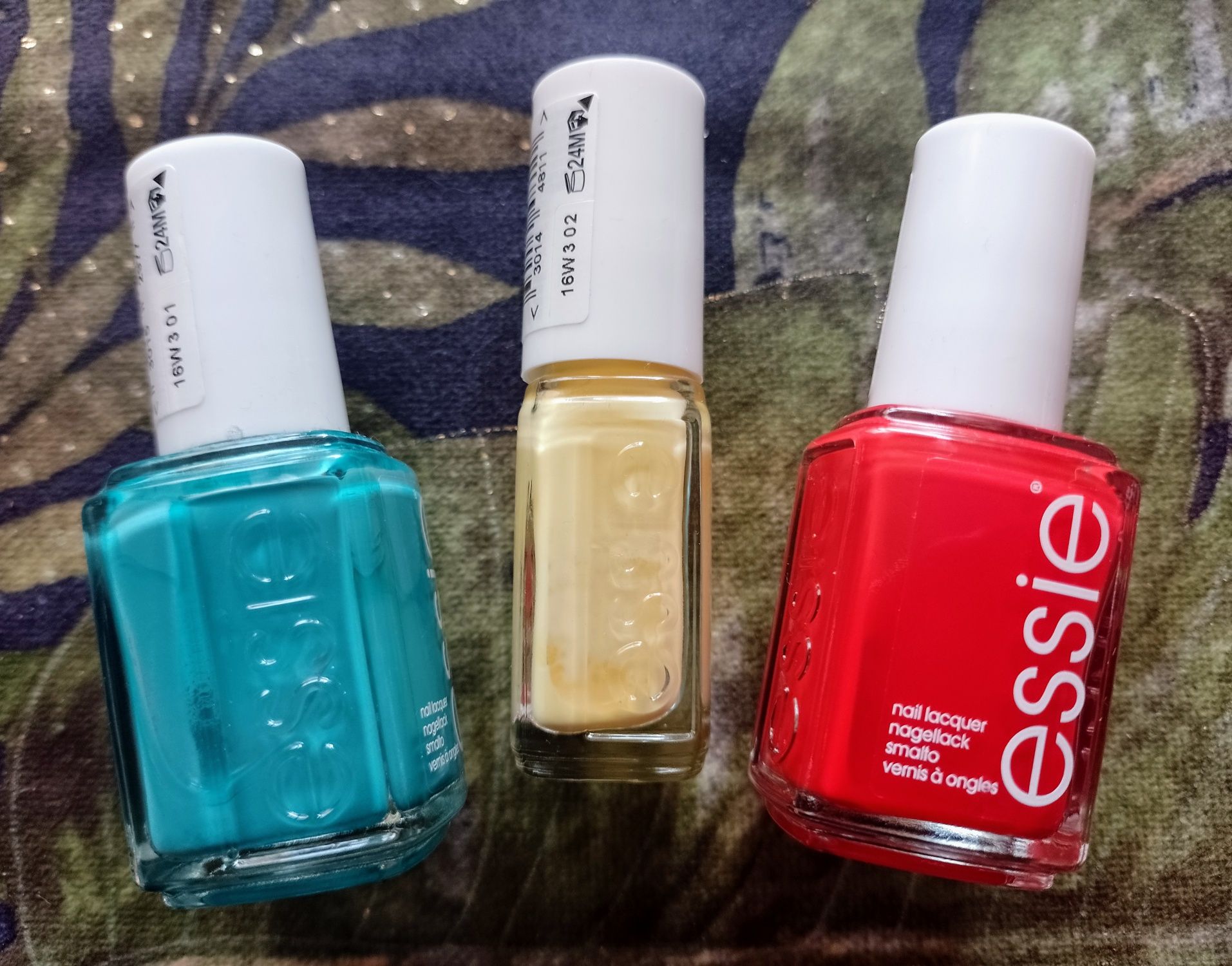 Essie lakiery do paznokci