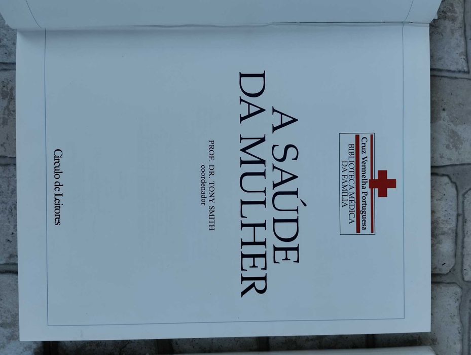 Biblioteca médica da Família - Cruz Vermelha