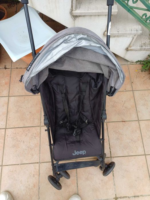 Carrinho para criança da jeep