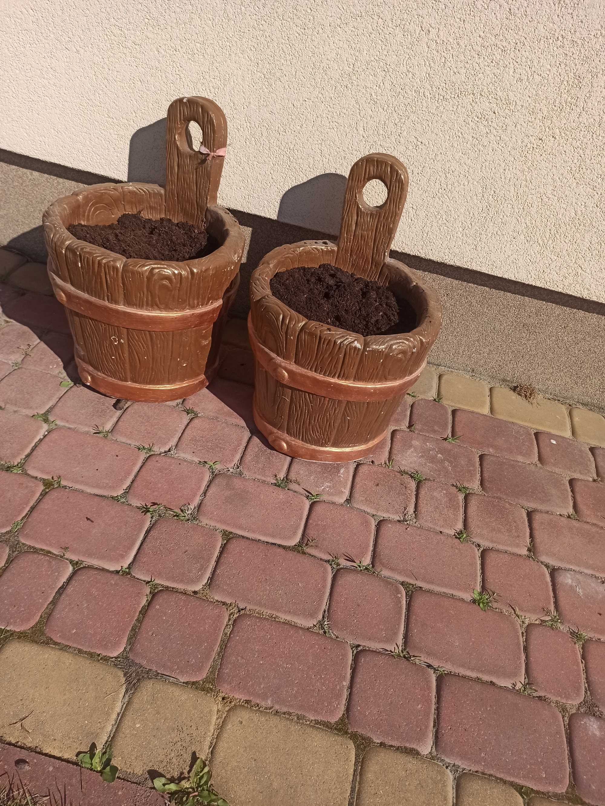 Sprzedam 2 donice ogrodowe