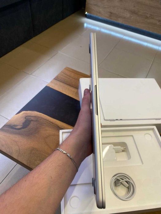 Ноутбук Apple MacBook Air 13,6" M2 8/256GB Silver (MLXY3) 2022