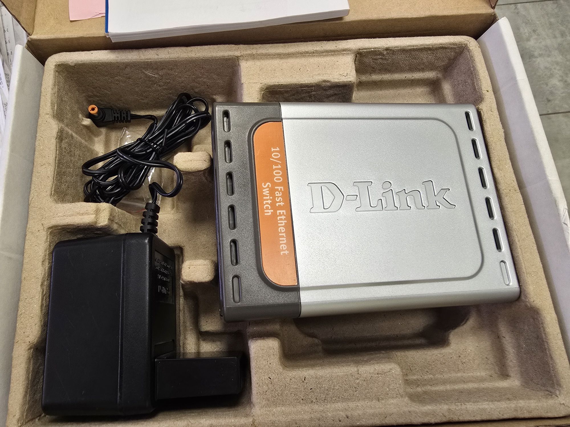 Світч 5 портів D-Link DES-1005D