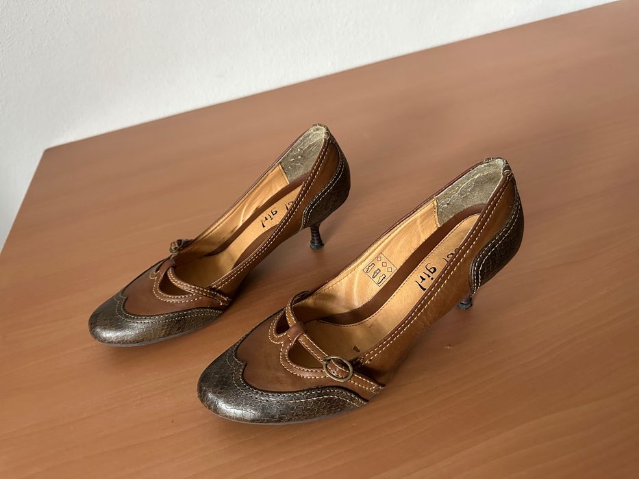 Sapatos Castanhos Nº 38