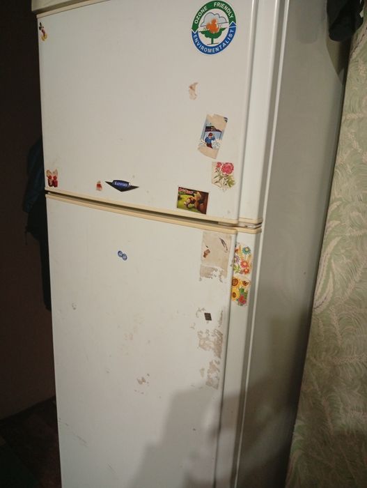 Продам холодильник