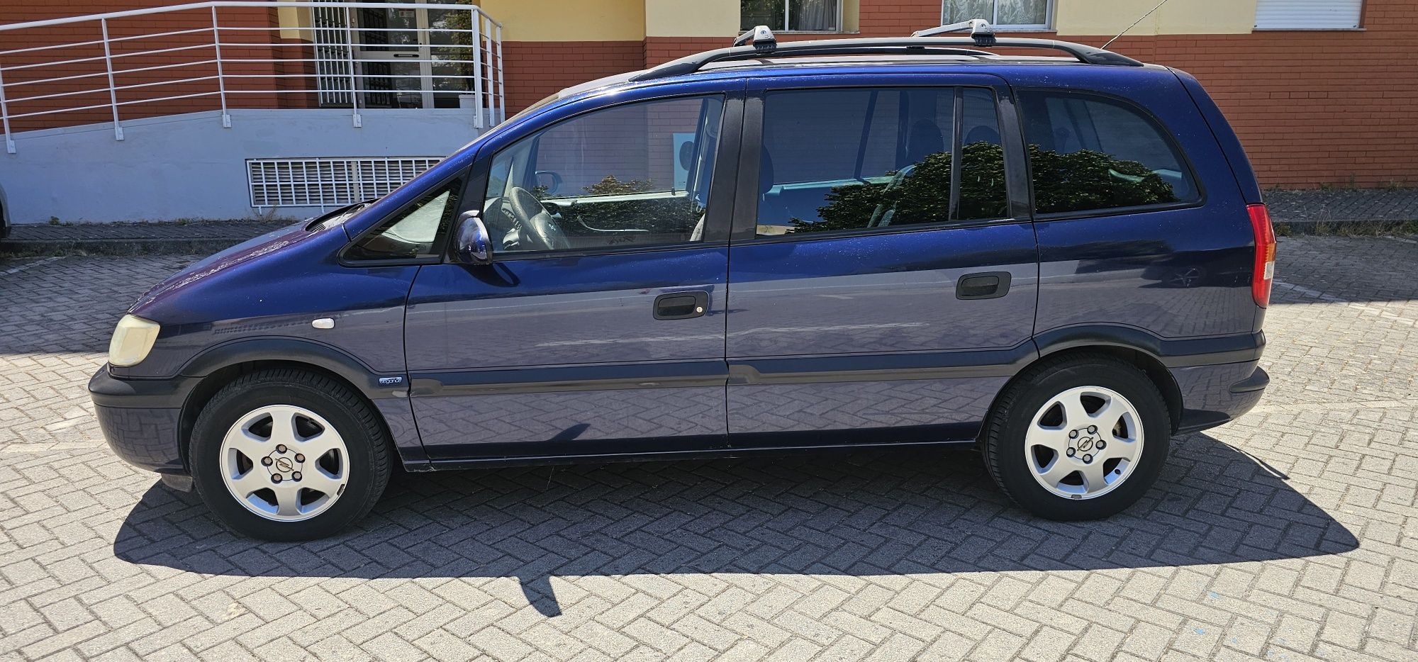 Opel Zafira 2.0 cdti 01 impecável 7lugares