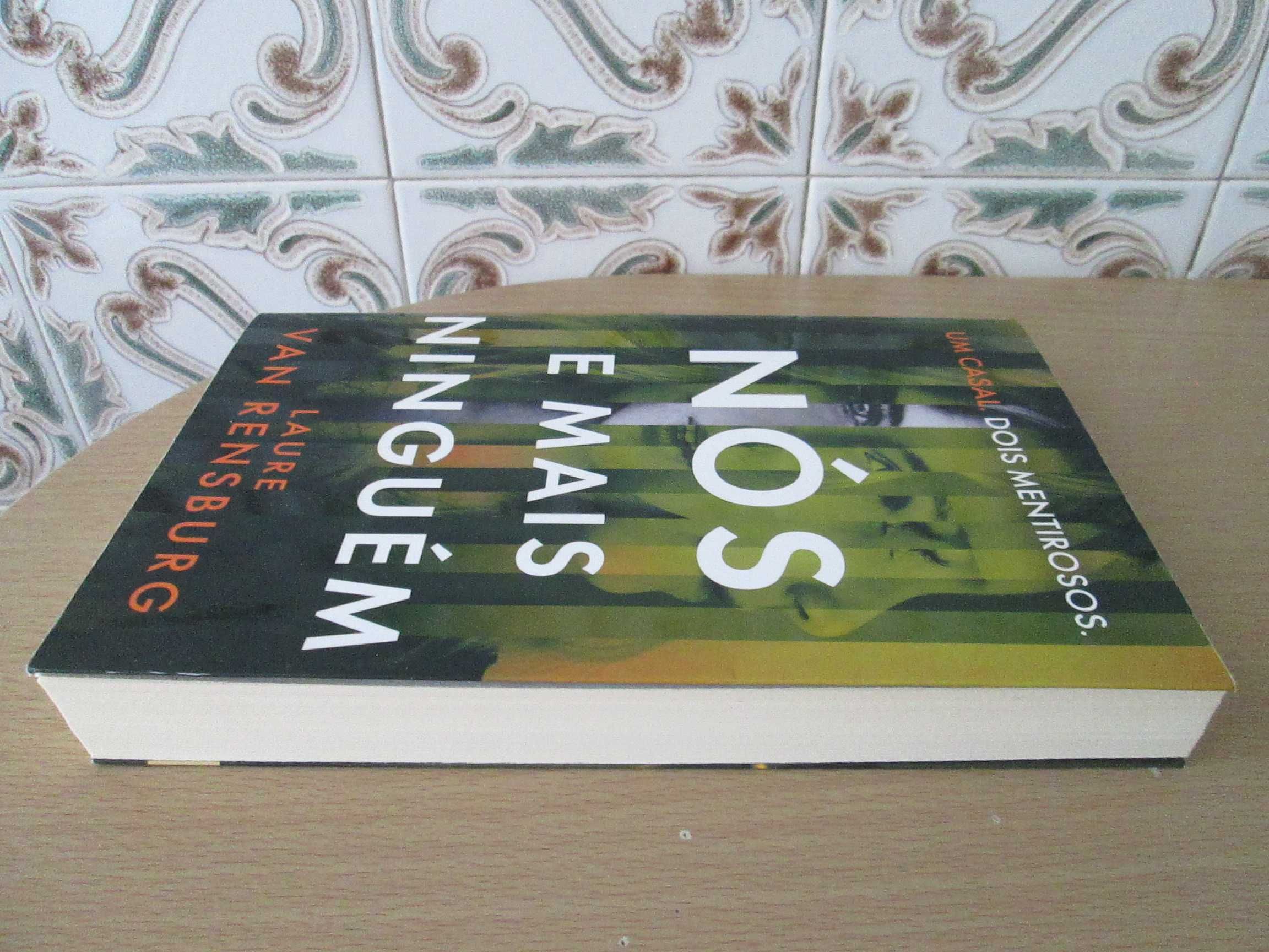 Nós e Mais Ninguém de Laure Van Rensburg (oferta de portes)