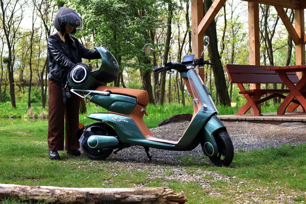 Skuter Elektryczny ultra lekki 55kg MACERTO La spezia | Mobiway.pl