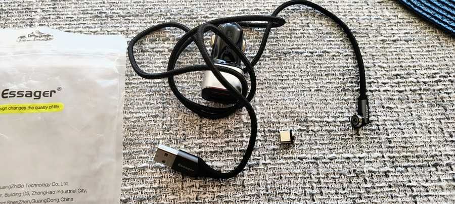 Ładowarka samochodowa + kabel USB typu C  długość 1 m.