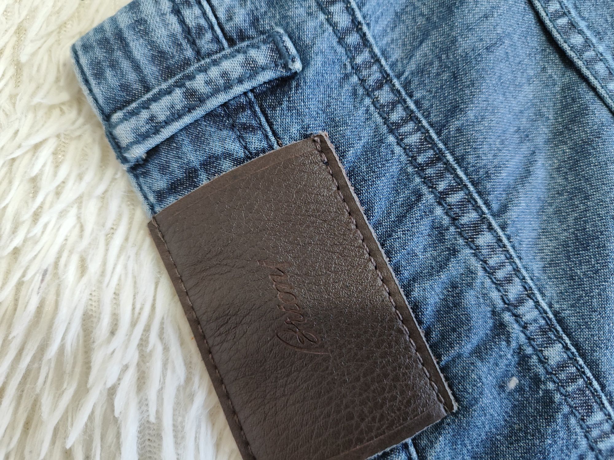 Продам джинси тонкі оригінал Brioni