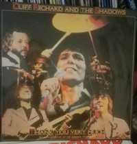 LPs Vinil e livro - Cliff Richard - desde 2€