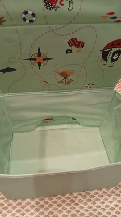 Pojemnik na zabawki z matą do zabawy