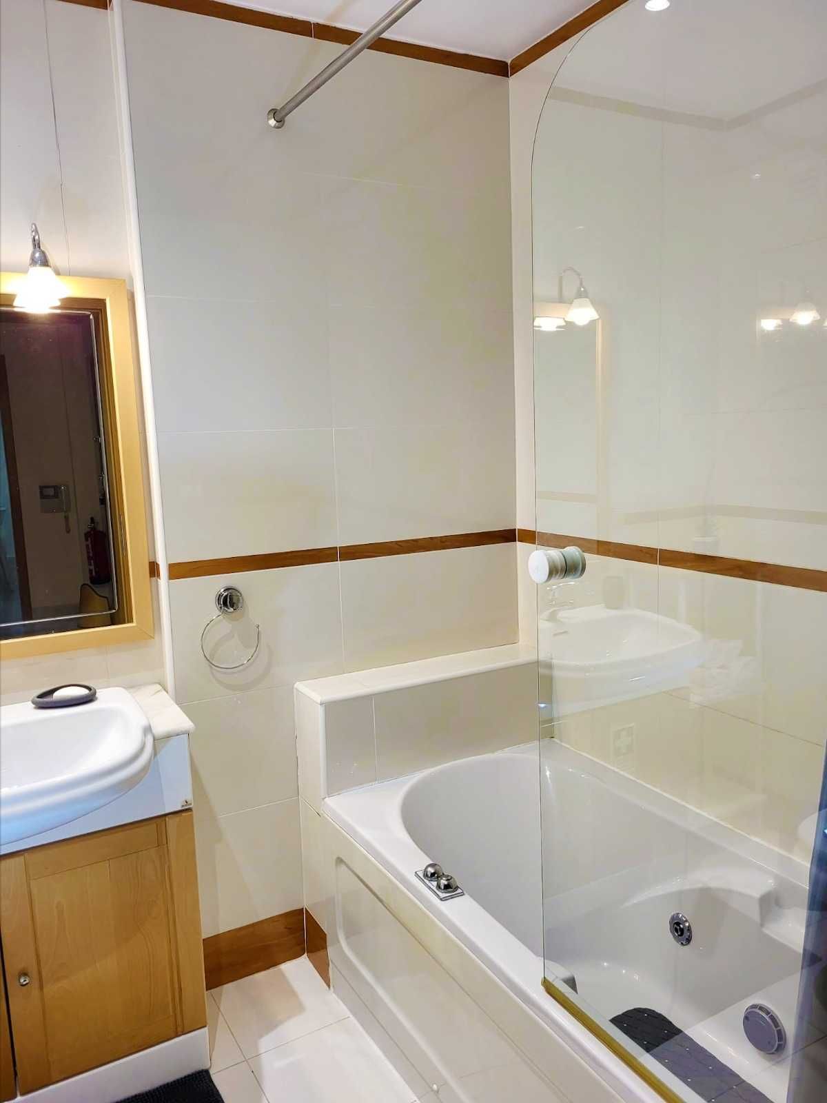 Arrendo temporada inverno-Apartamento T1, Praia Rocha,piscina, garagem