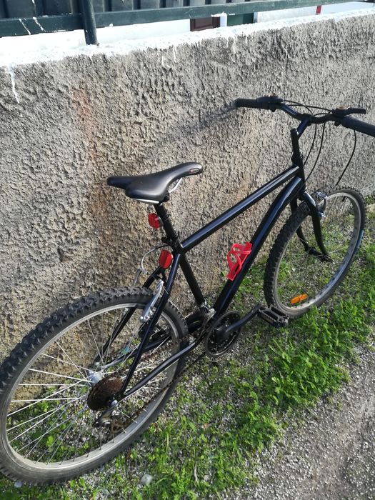 Vendo bicicleta btt shimano roda 26 adulto usada em bom