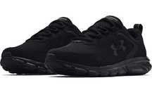 Чоловіче взуття Under Armour Charged Assert 9 US9,5