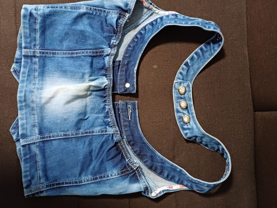 Одяг жіночий,спідниця,блуза,корсет