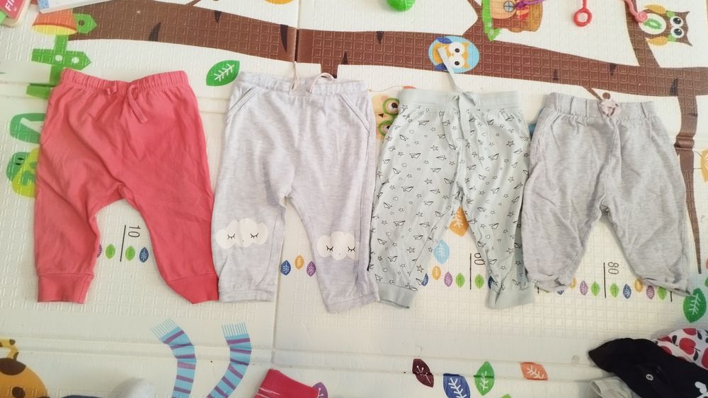 Paka ubrań niemowlęcych dla dziewczynki 74