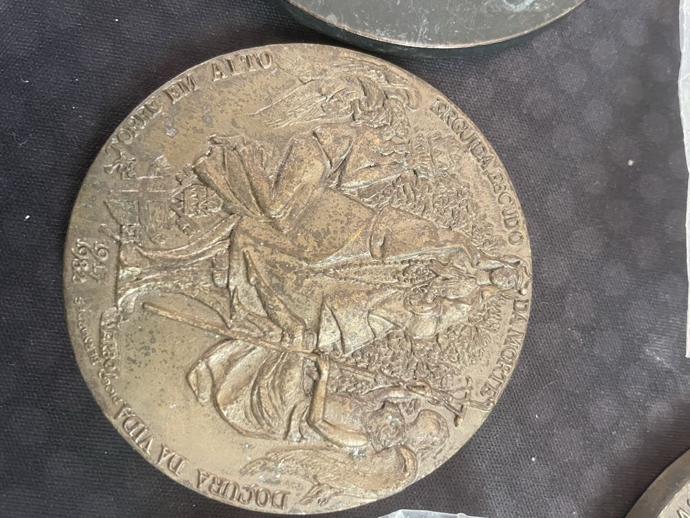 Coleçao de medalhas antigas