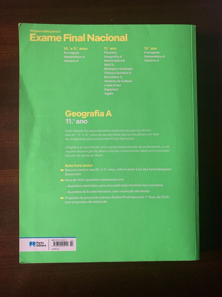 Livro de preparaçao Geografia A 11 ano