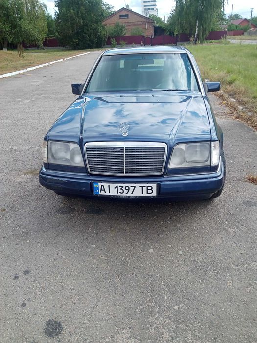 Продам Мерседес W124 Е200