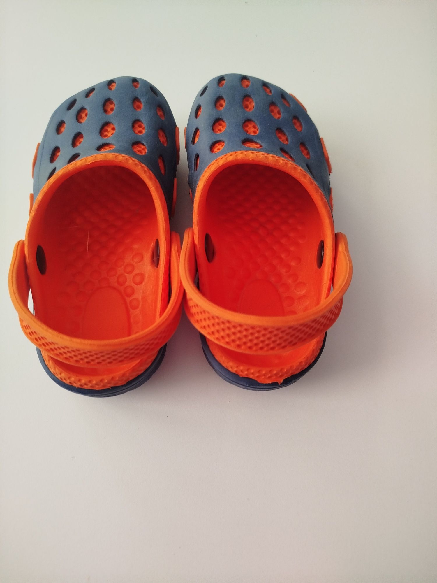 Crocsy granatowe