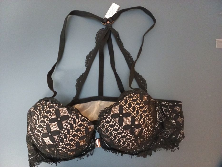 Бюстгалтер р.34-36 Victoria's Secret