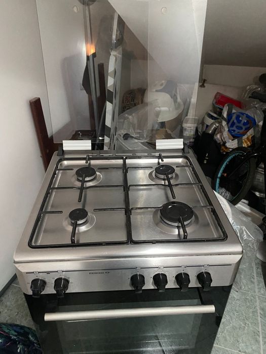 Fogão  com forno elétrico