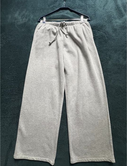 спортивные широкие штаны на тонком флисе h&m divided