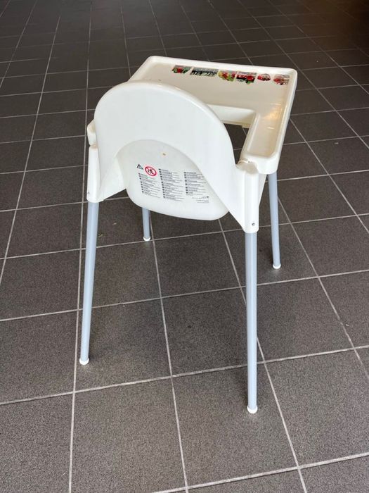 Cadeira de comida para bebé (Antiloop Ikea)