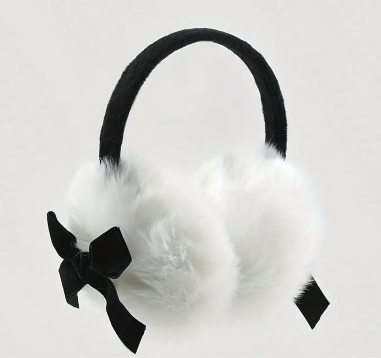 Зимові навушники з бантиком