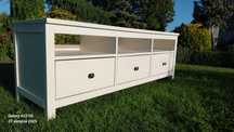 komoda Hemnes IKEA drewniana z szufladami rtv