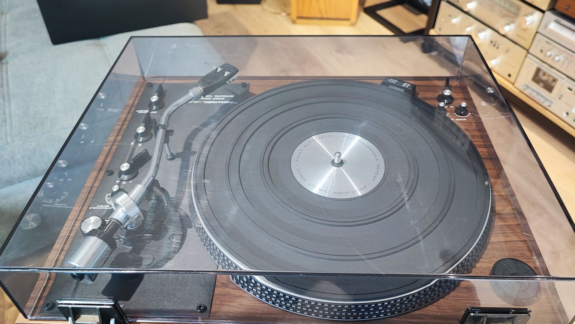 Gramofon Realistic lab -420