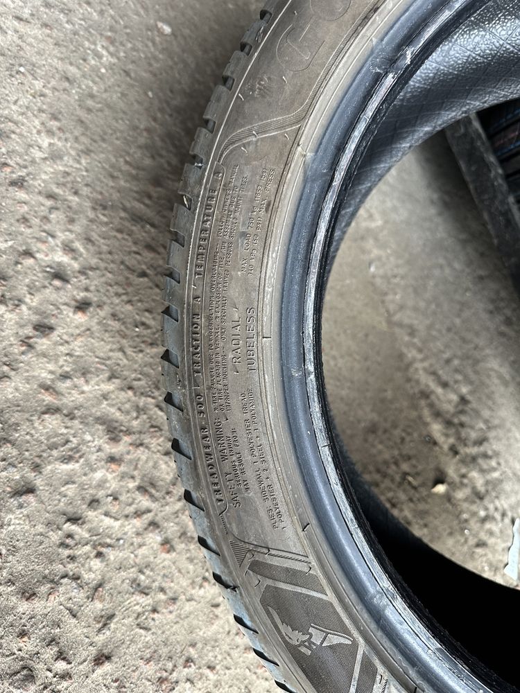 Шини GOODYEAR Vector 4 Seasons 235/45R18