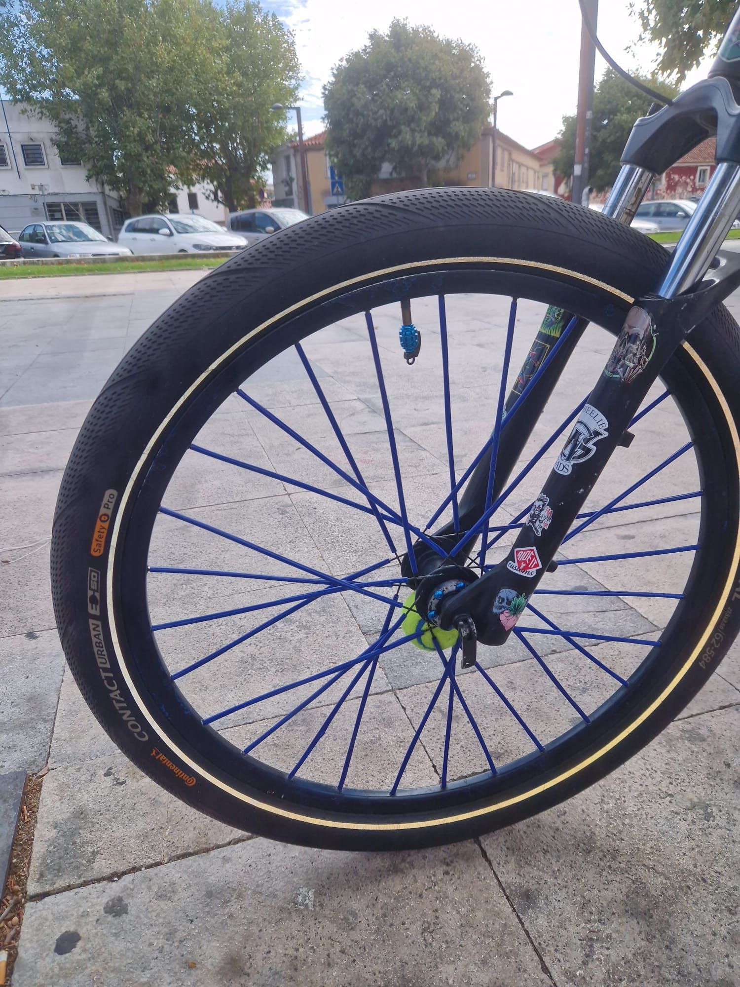bike wheellie/grau