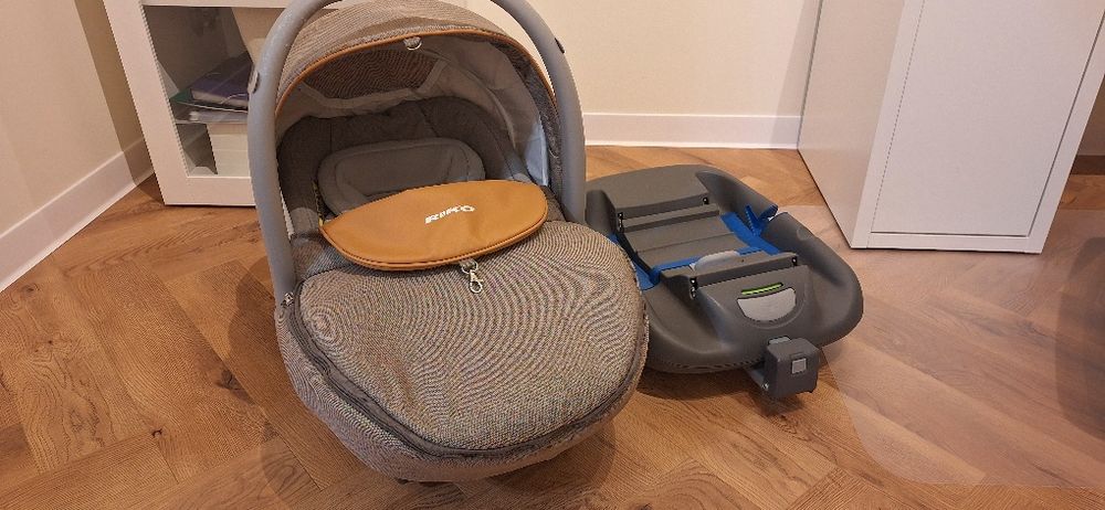 Nosidełko dzieciece wraz z bazą