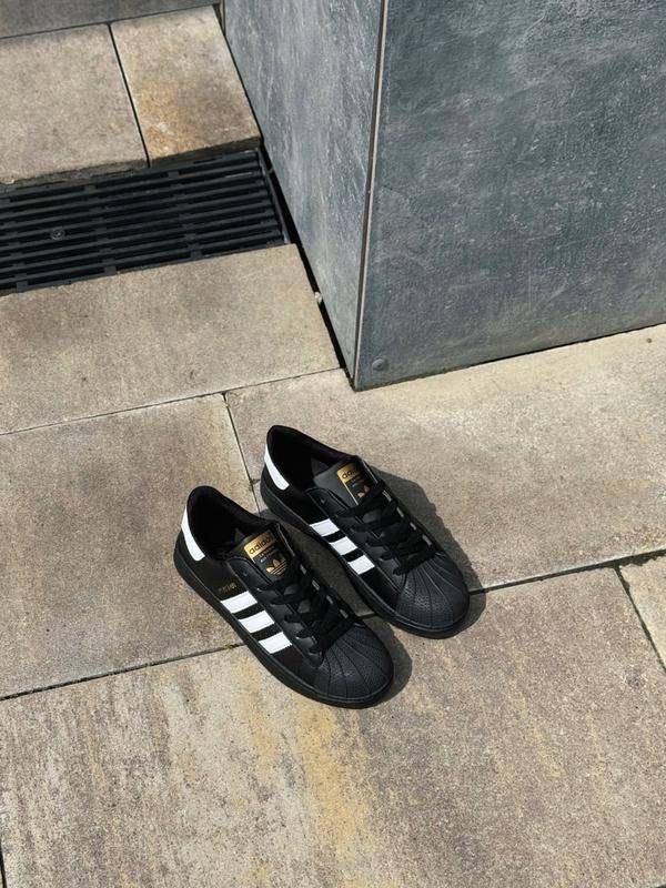 Adidas Superstar Black – Комфорт на кожен день