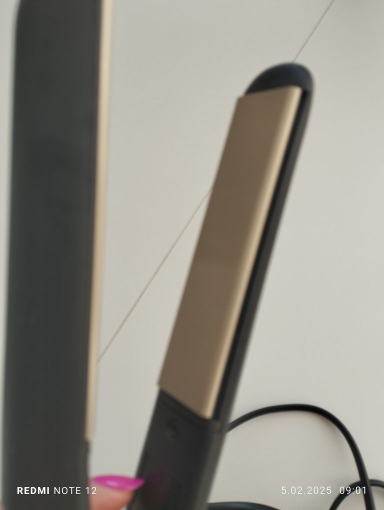 Nowa prostownica Remington ceramiczna