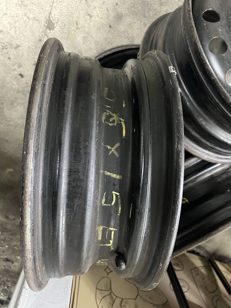 Диски  5/114.3 R15