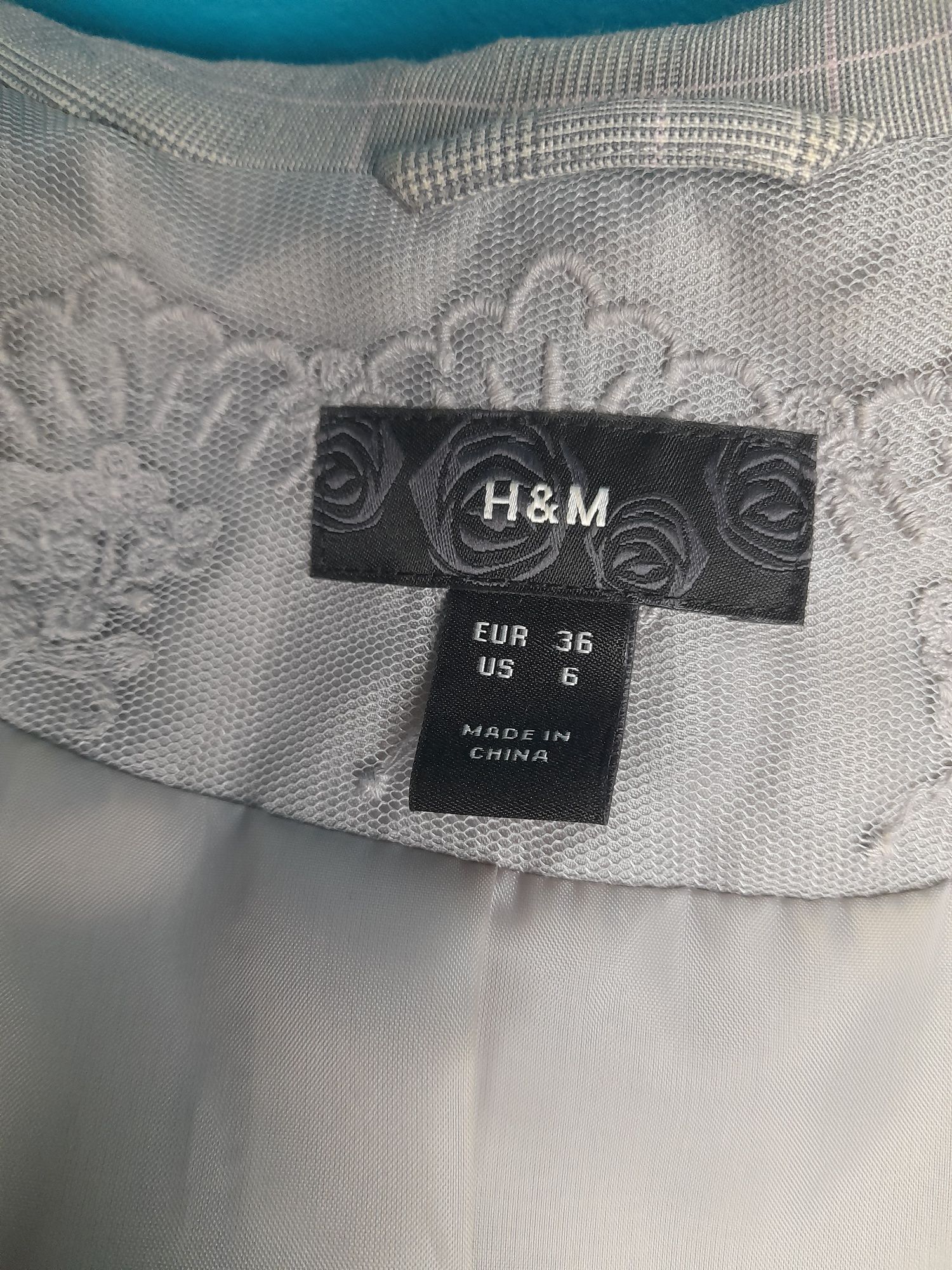 Szara biała marynarka damska taliowana w kratę pepitkę H&M  36 S