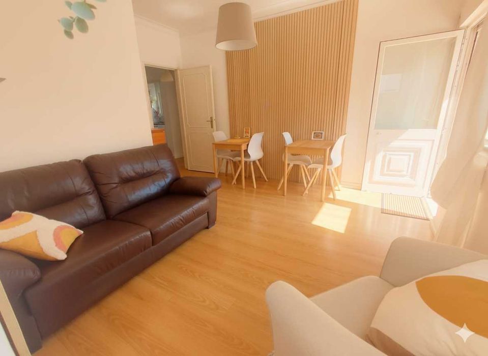 Moradia com terraço-jardim independente de 188 m² em Caxias - Laveiras